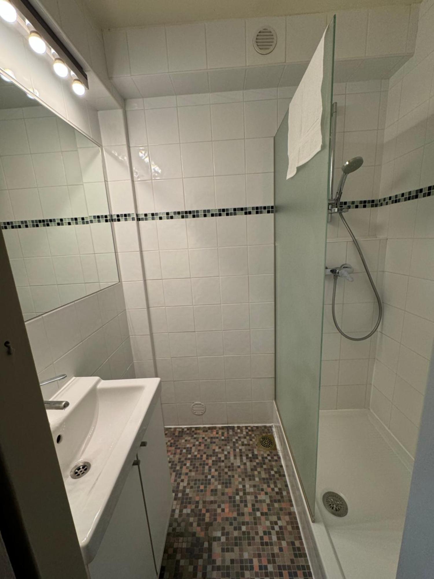 Appartement Au Centre De Valence Studio 5 Bagian luar foto